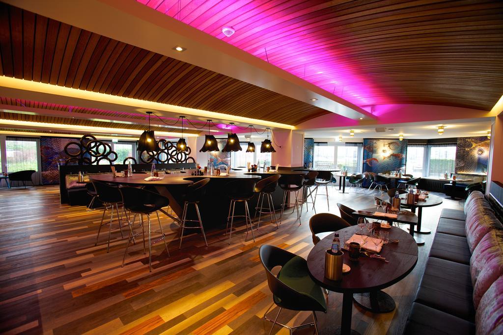 Hampshire Hotel - Newport Huizen Esterno foto