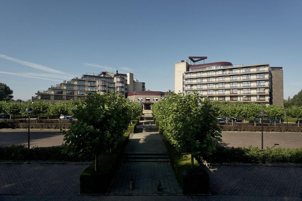 Hampshire Hotel - Newport Huizen Esterno foto